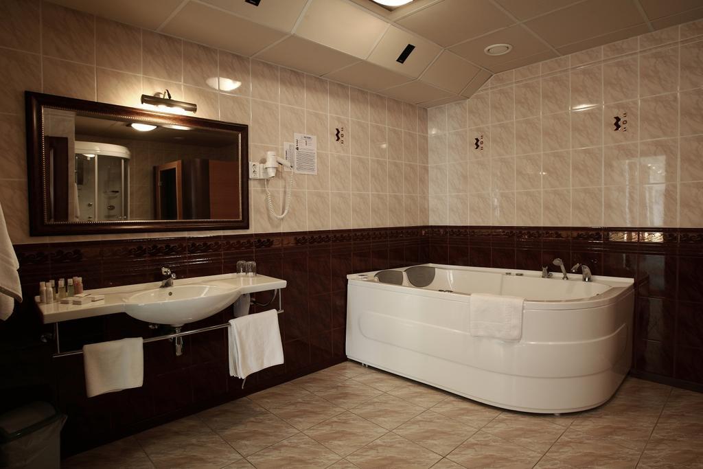 Siauliu Krasto Medziotoju Uzeiga Hotel Šiauliai Cameră foto