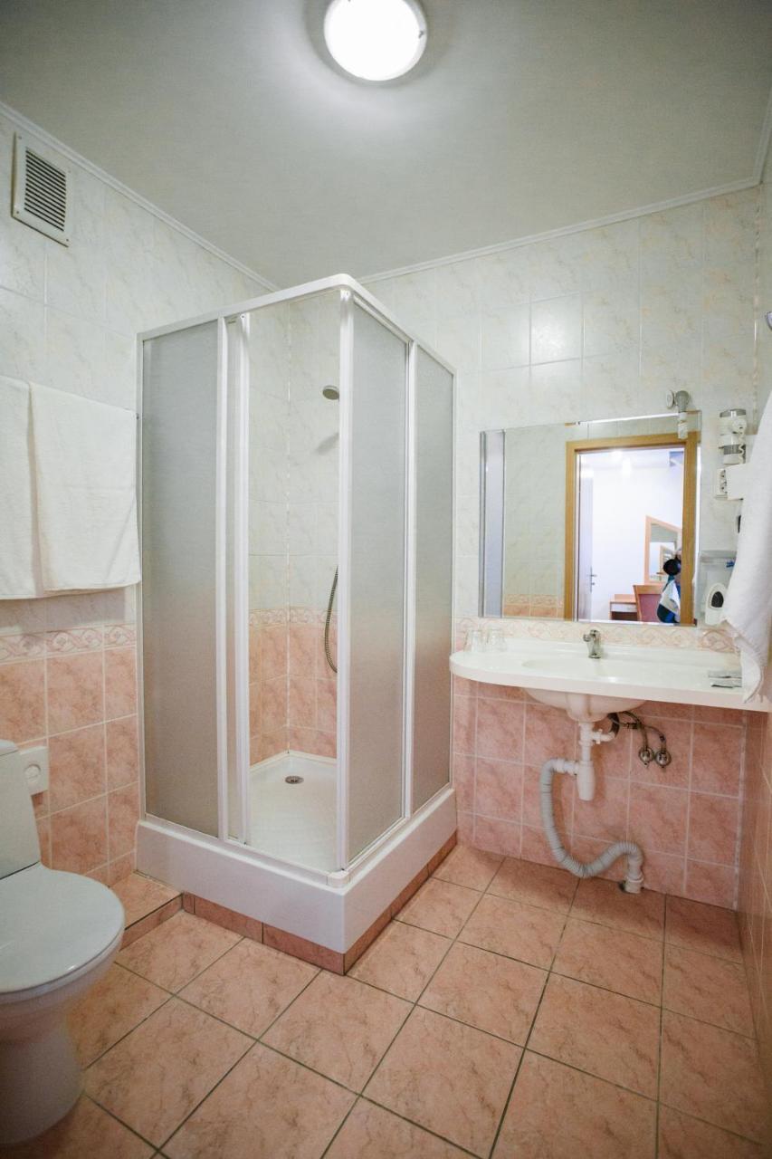 Siauliu Krasto Medziotoju Uzeiga Hotel Šiauliai Cameră foto